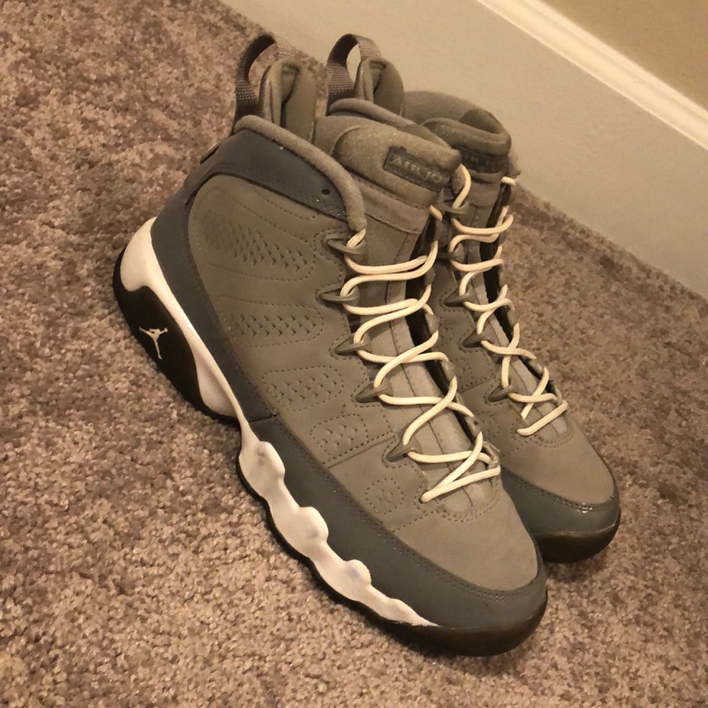 Air Jordan 9 Retro- Cool Grey/White